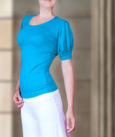 Γυναικεία μπλούζα με φουσκωτά μανίκια 46201 γαλάζια