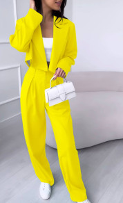 Γυναικείο σετ-κοντό σακάκι με παντελόνι A0904 κίτρινο