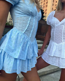 Γυναικείο κοντό φόρεμα με δαντέλα 311143 γαλάζιο