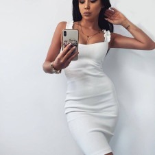 Γυναικείο εφαρμοστό φόρεμα 21587 άσπρο