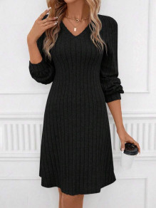 Γυναικείο ριχτό φόρεμα AR3267 μαύρο