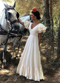 Γυναικείο μακρύ φόρεμα με εντυπωσιακά μανίκια H4535 άσπρο
