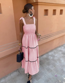 Γυαικείο μακρύ φόρεμα με κυμαριστές λωρίδες A1805 ροζ