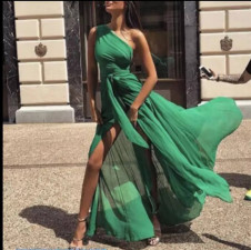 Γυναικείο αεράτο φόρεμα με ένα ώμο 216142 πράσινο