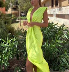 Γυναικείο εφαρμοστό φόρεμα 24067 κίτρινο-πράσινο