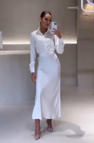 Γυναικείο σατέν φόρεμα με ζώνη H4384 άσπρο