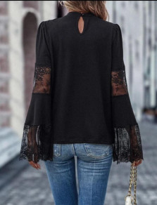 Γυναικεία μπλούζα με δαντέλα B1248 μαύρη
