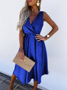 Γυναικείο σατέν μίντι φόρεμα K8629 μπλε