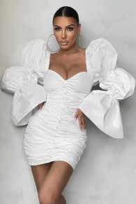 Γυναικείο φόρεμα με εντυπωσιακά μανίκια H1592 άσπρο